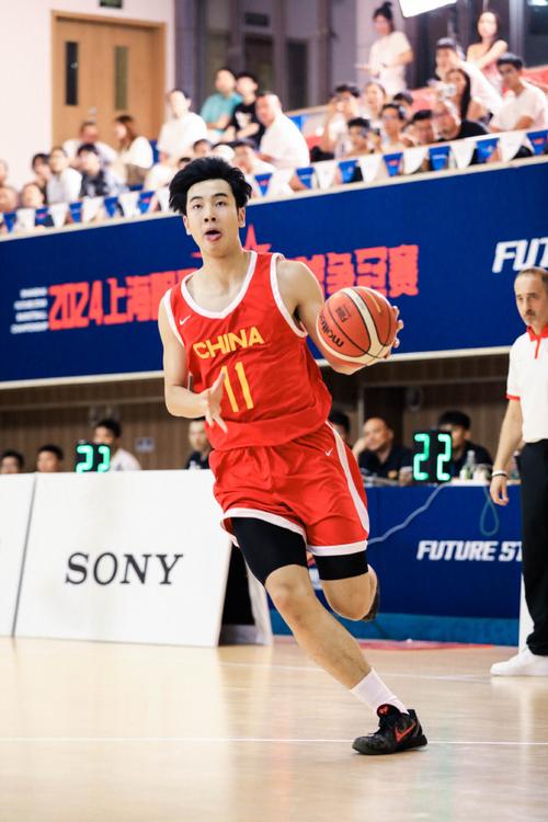 媒体人：照这个速度 张博源上半学期获得的NCAAoffer上双也不意外