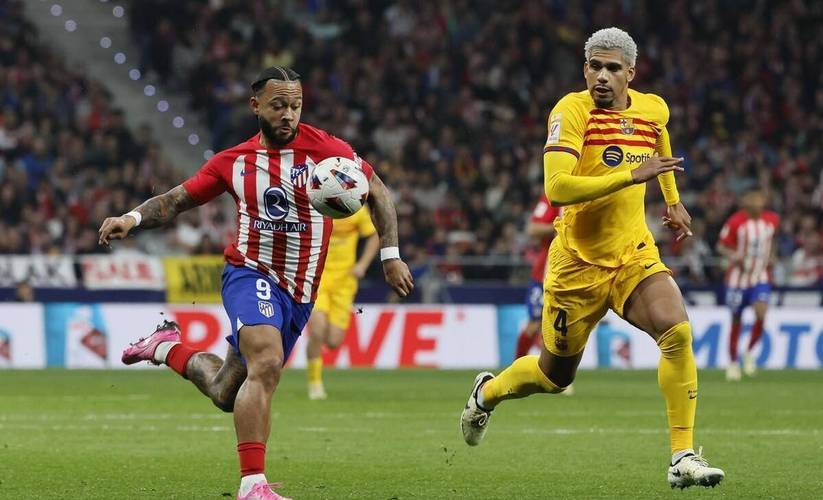 阿劳霍送点!VAR对话实录:阿劳霍没有碰到球,并绊倒对手