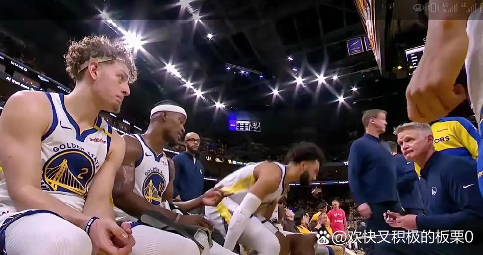 波杰姆人缝中助攻波斯特上篮得分 湖人又暂停了