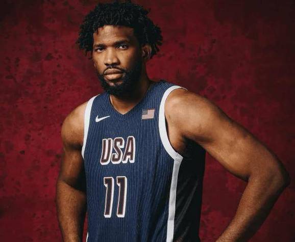 比尔：莱昂纳德简直是天赋异禀 他是篮球史上最顶尖的球员之一