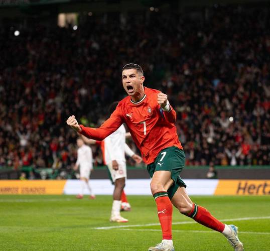 C罗:如果可以,我愿只为国家队踢球,不为任何其他俱乐部效力