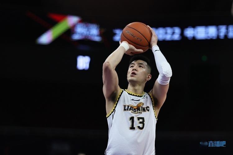 高效发挥!怀特16投7中得16分3板10助 正负值+22冠绝全场