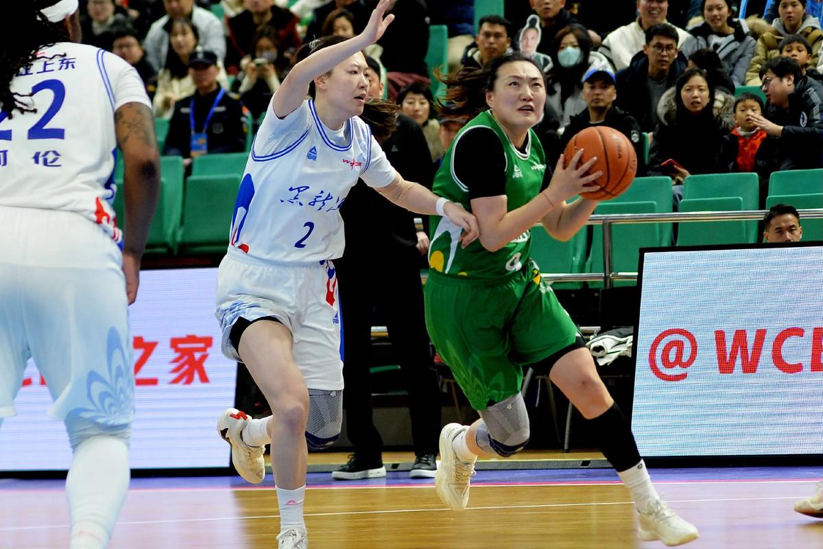 全国女篮锦标赛第二阶段首日综述:黑龙江5人打满全场赢球
