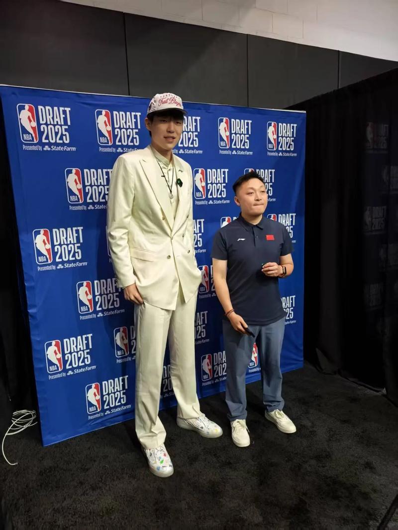 迎接常规赛！杨瀚森下周二将参加李宁的波特兰球迷见面会品牌活动