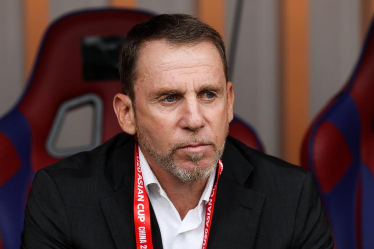 ：国足新帅基本确定为生面孔外教，且不会具有前南背景