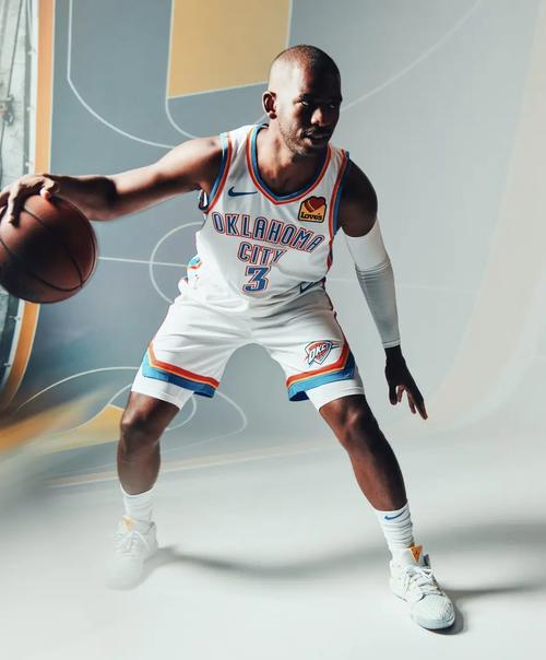 里弗斯谈科尔-安东尼:隆多也一直在帮他 他是出色传球手优秀控卫