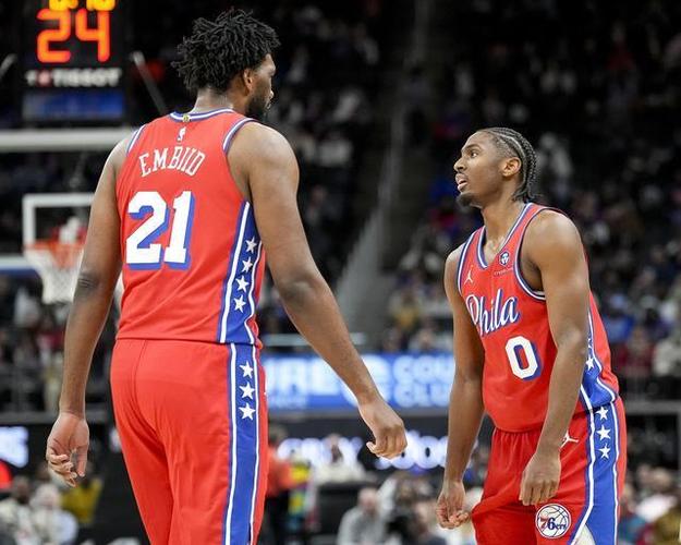 详细阅读:张佳玮:恩比德&乔治当下的合同与出勤率 真对不起马克西和VJ 张佳玮:恩比德&乔治当下的合同与出勤率 真对不起马克西和VJ