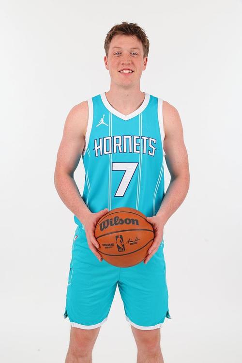 生涯新高！克尼佩尔17中9攻下24分6板5助1断 正负值+20