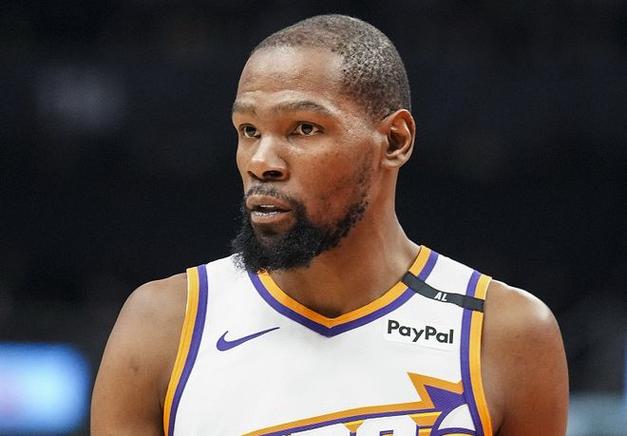 杜兰特谈弗拉格：我大学打4、5号位进联盟打2 调整初期确实不适应