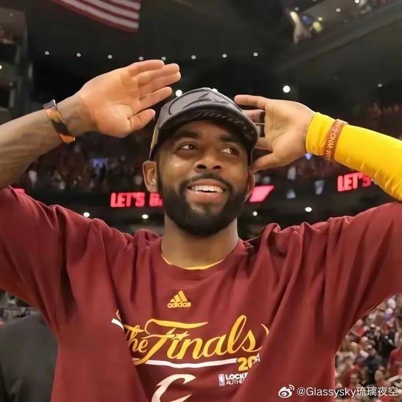 基德:欧文恢复进展顺利精神和身体状态都很好 无回归时间表